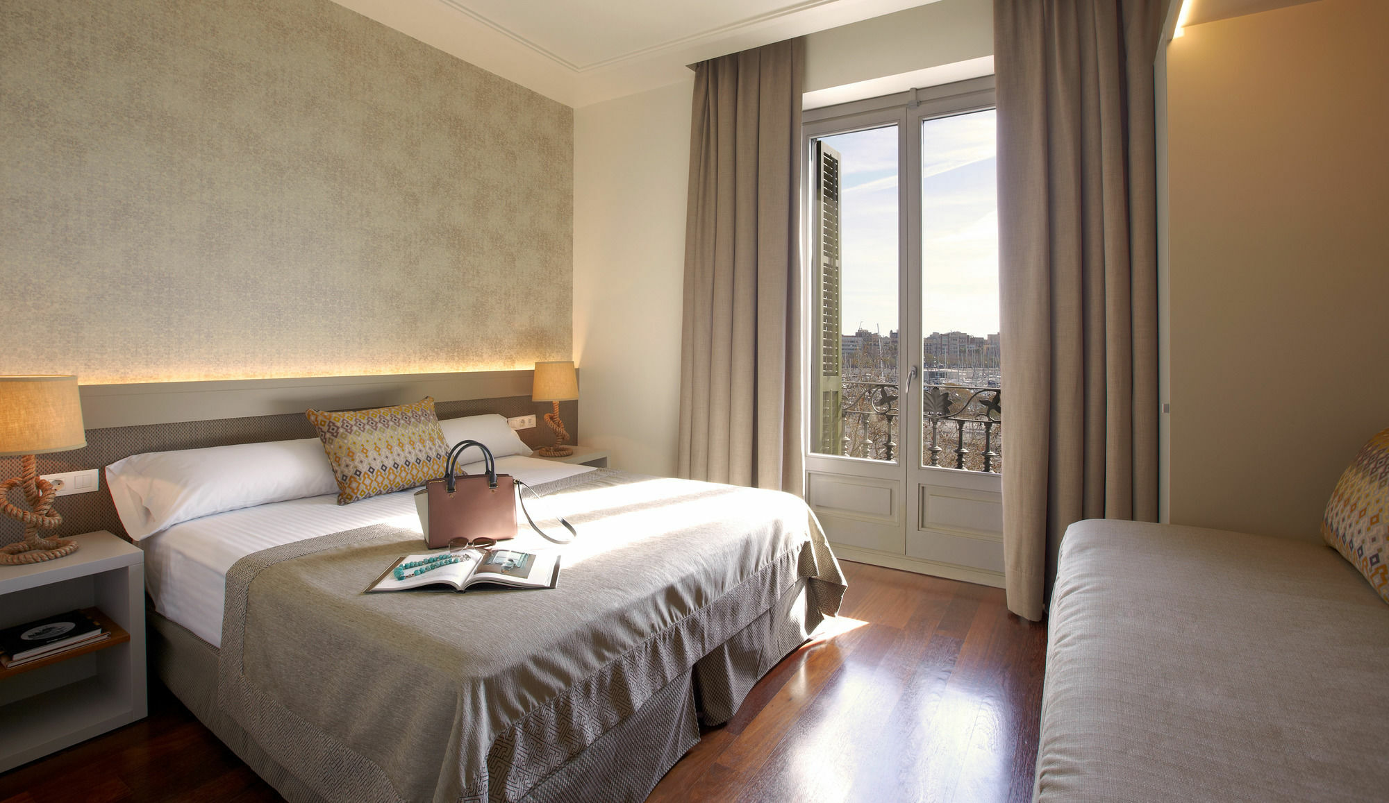 Duquesa Suites Landmark Hotel By Grup Duquessa Barcelona Kültér fotó